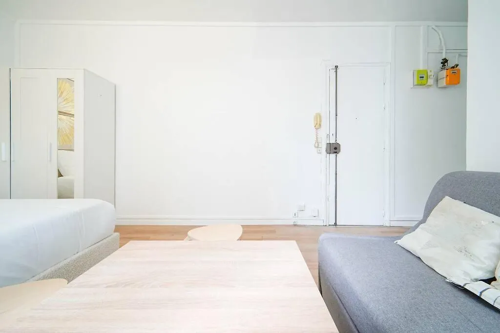 Buttes-chaumont - Hautpoul - Iv Appartamento